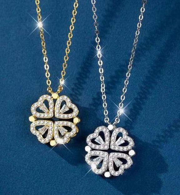 Collar trébol de corazones